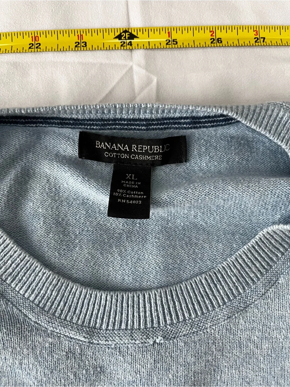 Banana Republic Men's Light Blue Crewneck Sweater